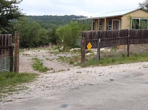 Scenic Bandera Cabin